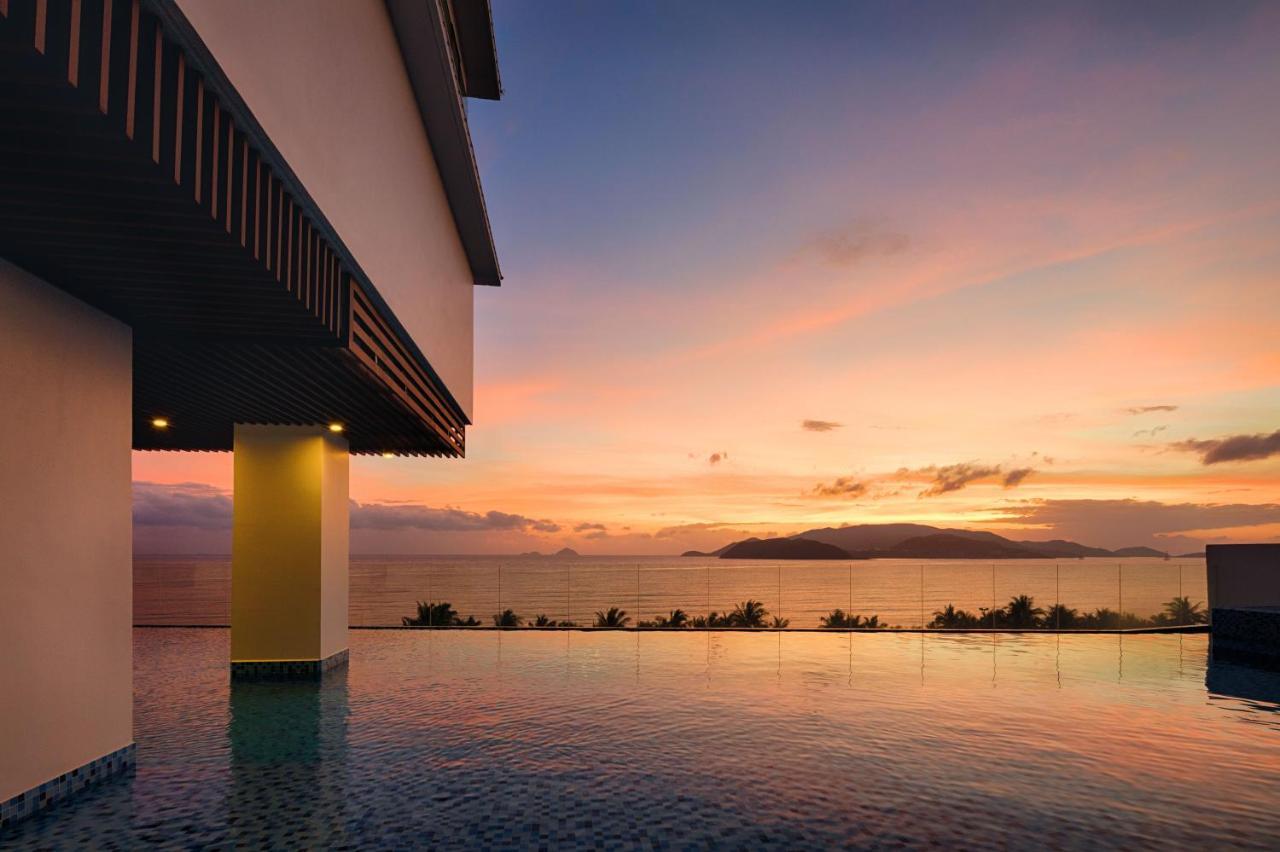 Vinpearl Beachfront Нячанг Экстерьер фото