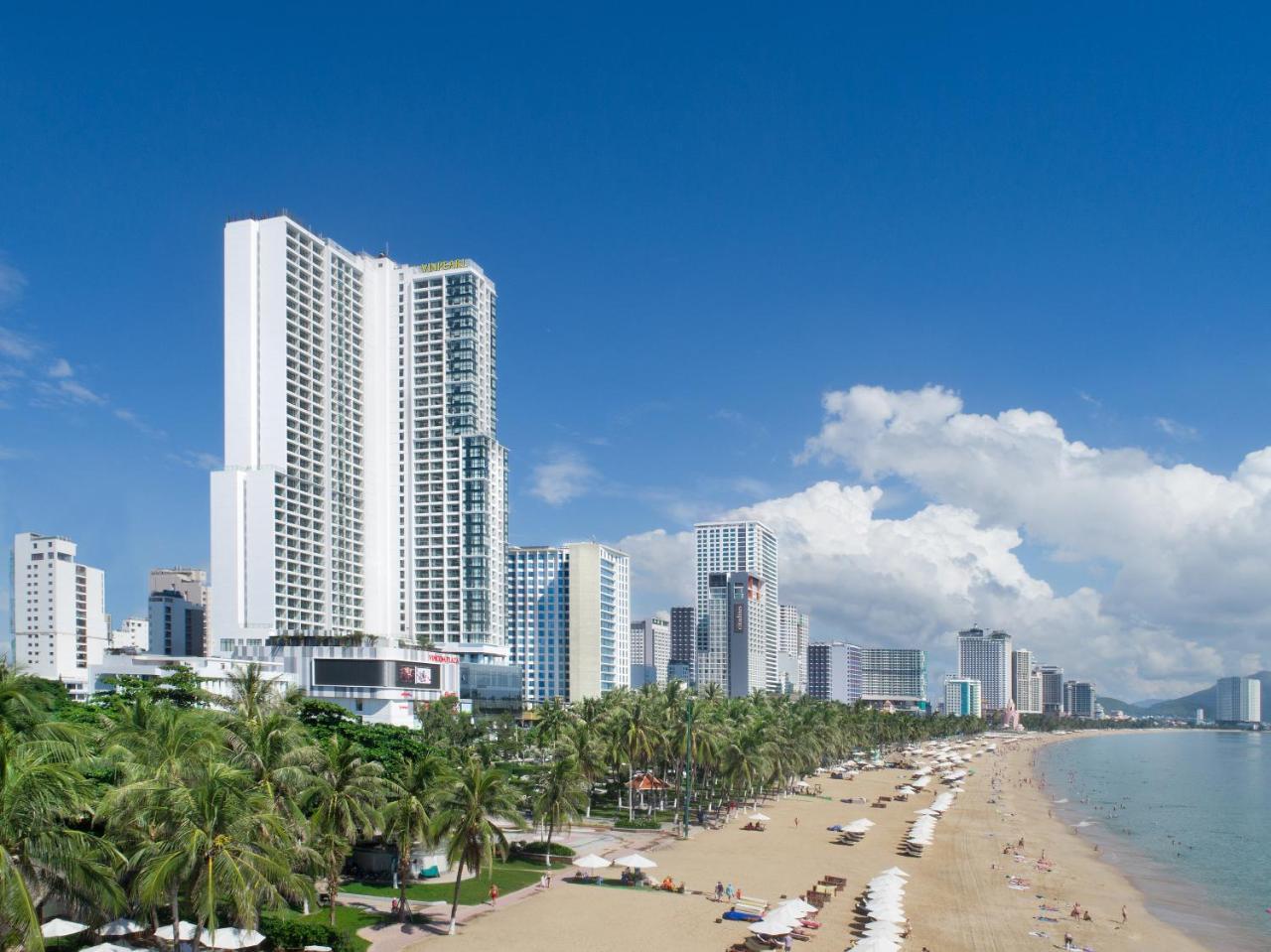 Vinpearl Beachfront Нячанг Экстерьер фото