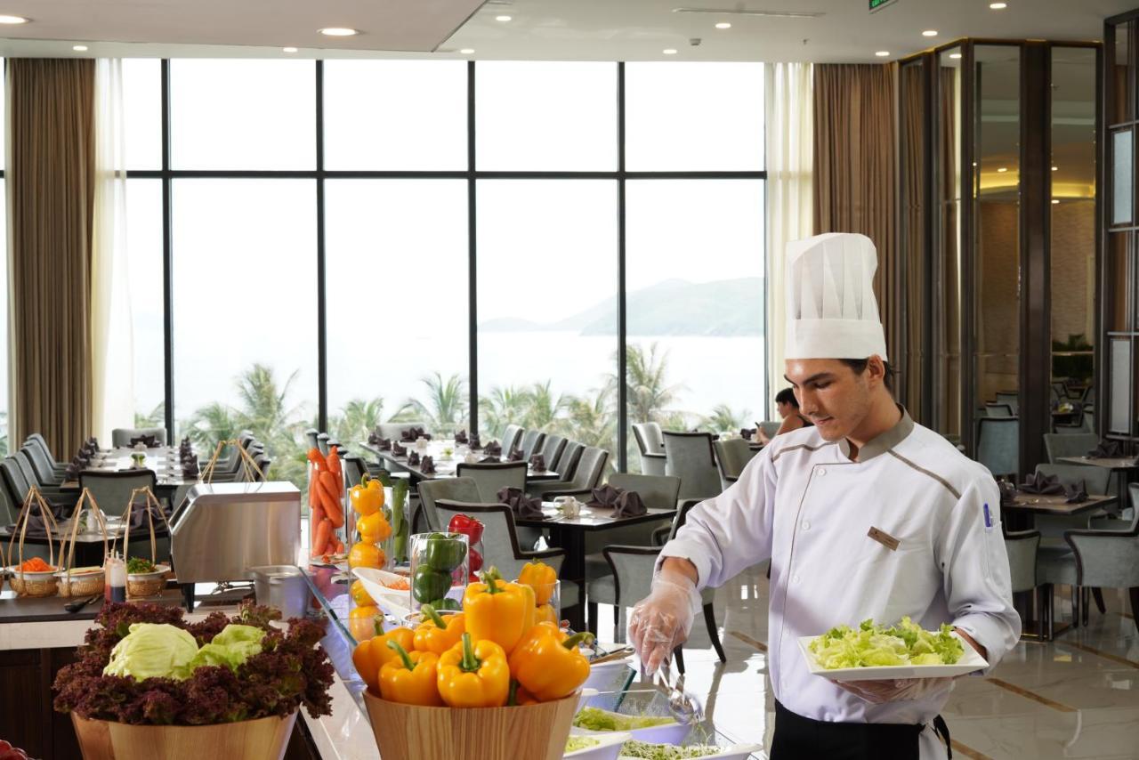 Vinpearl Beachfront Нячанг Экстерьер фото