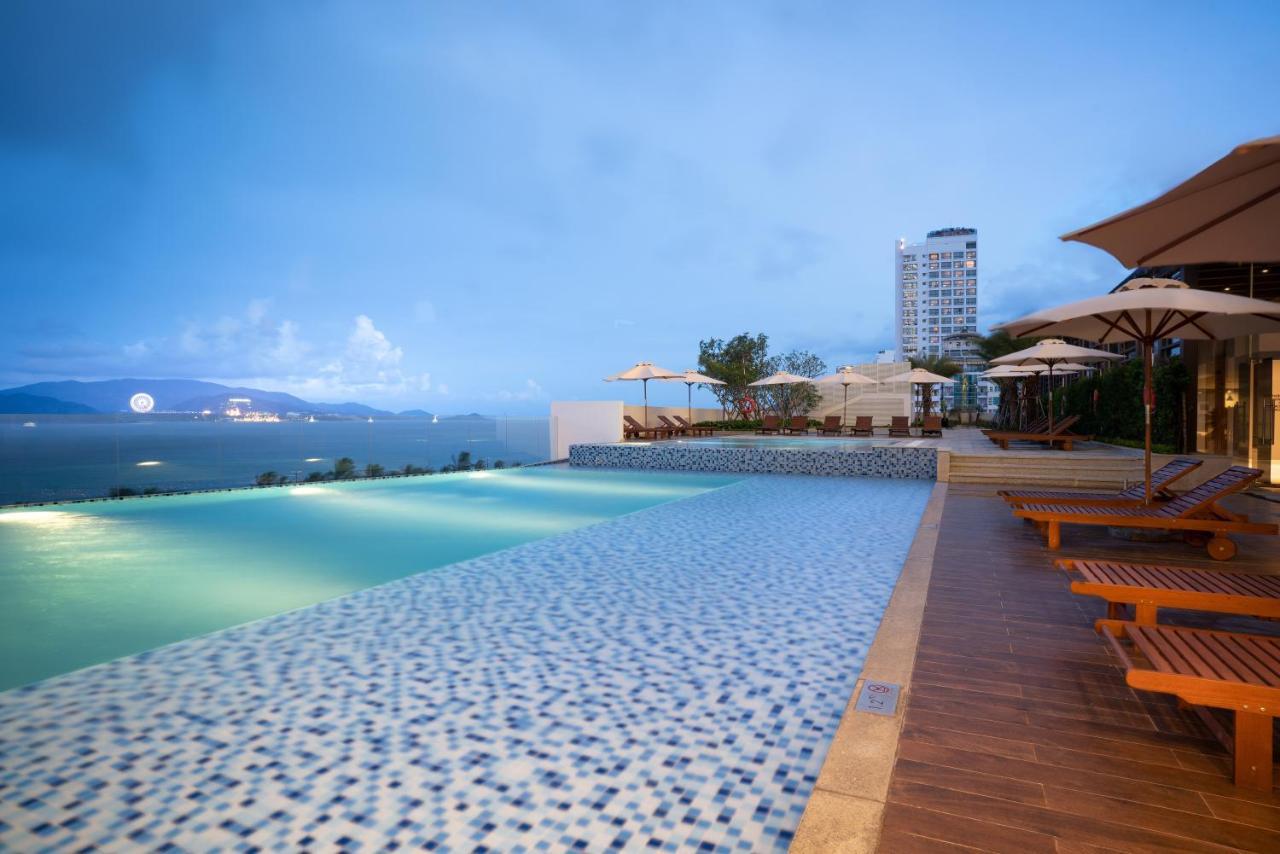 Vinpearl Beachfront Нячанг Экстерьер фото